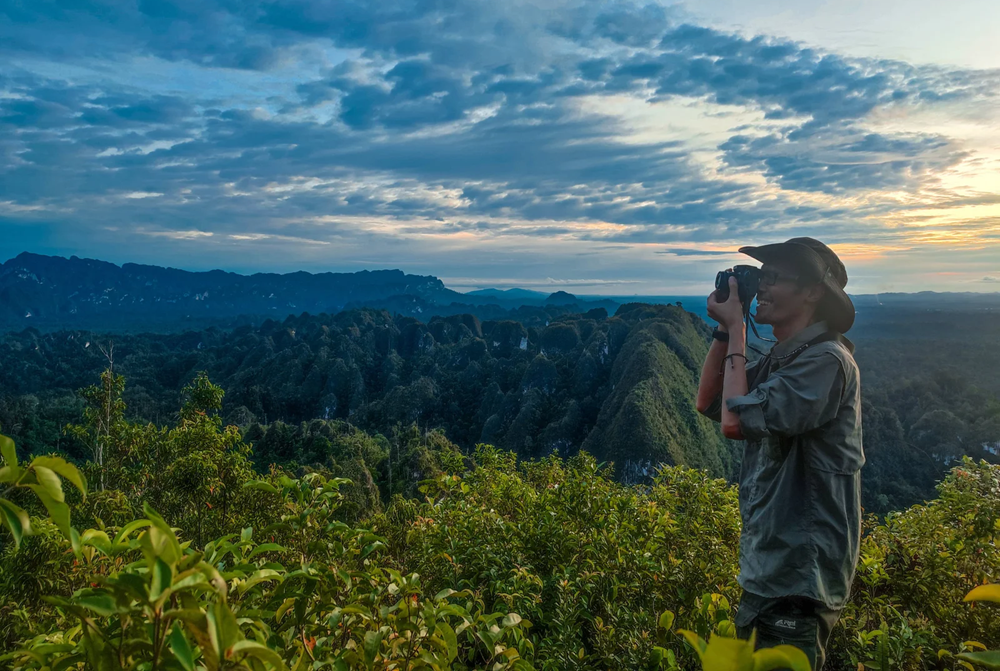 Watching Avatar World from Ketepu Peak
