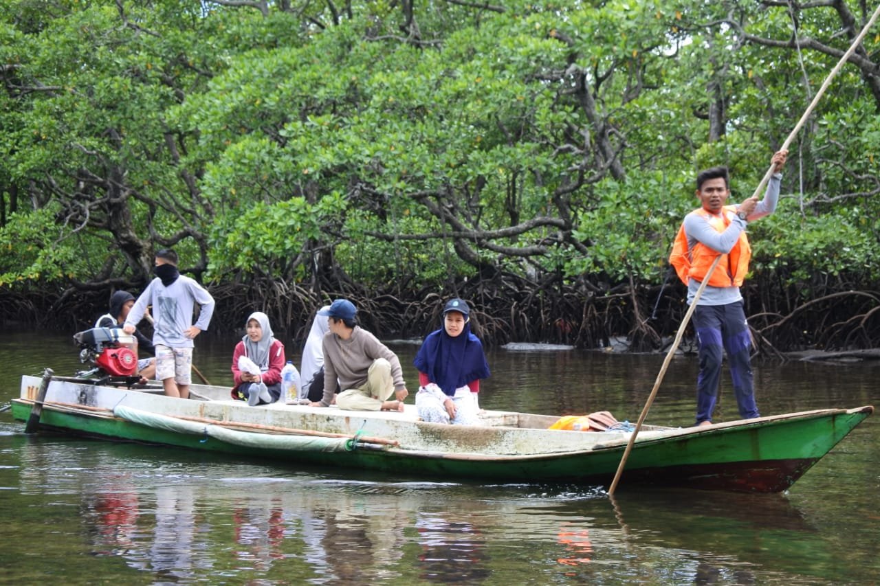 Getting to Know Green Tourism in Indonesia through Sustainable Tourism Practices
